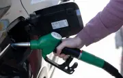 Le gouvernement exclut toute baisse de taxes sur les carburants malgré la flambée des prix