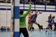 Le HBCAM Clermont domine Bègles dans un match de handball sans surprise