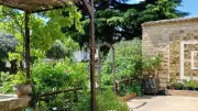 Le Jardin Médiéval d'Uzès rouvre avec deux expositions artistiques