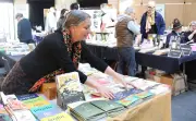 Le Marché de la Poésie de Bordeaux met à l'honneur l'édition jeunesse et la diversité linguistique