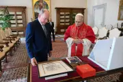 Le prince Albert II exprime sa joie d'accueillir le pape Léon XIV à Monaco ce samedi