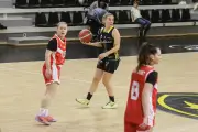 Le Stade Rochelais Rupella en péril comptable après une défaite cruciale en NF2