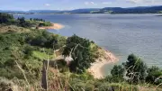 Le tour complet du lac de Naussac à pied se concrétise progressivement