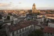 Élections municipales à Saintes : les cinq candidats face à la présidence de l'Agglo