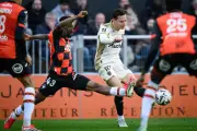 Lens s'incline à Lorient et laisse le PSG prendre quatre points d'avance