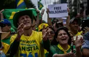L'état de santé de Jair Bolsonaro en soins intensifs inquiète ses partisans