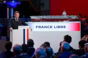 Luc Le Vaillant exhorte la France à repenser son futur porte-avions