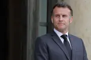 Macron visite Disneyland Paris avant l'ouverture du village Reine des Neiges