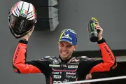 Marco Bezzecchi domine le MotoGP avec une cinquième victoire consécutive à Austin
