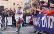 Milan-San Remo : Pogacar contre Van der Poel dans un duel épique pour la Classicissima