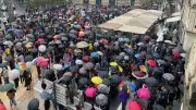 Montpellier : près d'un millier de personnes défilent pour les droits des femmes malgré la pluie