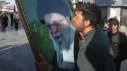Mort de l'ayatollah Khamenei : portrait du guide suprême iranien tué dans une attaque israélo-américaine