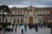 Municipales 2026 à Bordeaux : Dernier Rush, Sondage Serré et Thèmes Clés