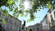 Municipales 2026 à Pézenas : trois visions s'affrontent pour redynamiser la cité de Molière