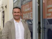 Municipales à Saintes : Laurent Daviet mène une campagne offensive contre l'autocratie