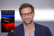 Nicolas Mathieu élit « Le Petit Bleu de la côte Ouest » comme le polar ultime