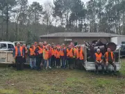 Opération de nettoyage massive : 30 bénévoles remplissent 3 bennes de déchets