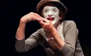 Éphéméride du 22 mars : Marceau, le mime qui parlait au monde sans un mot