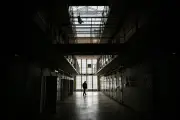Prisons françaises : 5 000 détenus de plus en un an, un nouveau record alarmant