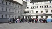 Rentrée scolaire au collège Marcel-Aymard : les parents interdits d'entrée