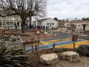 Saint-Sulpice-de-Royan inaugure deux cours d'école végétalisées pour une révolution verte
