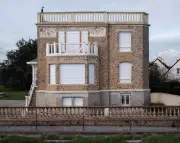 À Saint-Vaast-la-Hougue, la bataille acharnée pour garder des habitants toute l'année