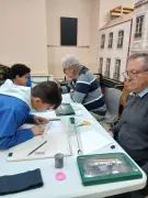Saintes : des artisans retraités initient les jeunes aux métiers d'art chaque mercredi
