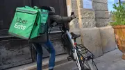 Santé des livreurs à vélo en danger : 63h/semaine pour 1480€, accidents et discriminations