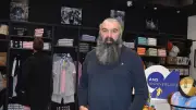 Sébastien Chabal célèbre les 10 ans de sa boutique de rugbywear aux Angles