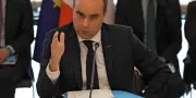 Sébastien Lecornu défend une politique de sérieux et de stabilité face au déficit public