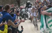 Strade Bianche 2026 : Pogacar en quête d'un triplé sur les routes blanches de Sienne
