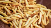 Suisse : 3,5 tonnes de frites surgelées saisies dans un trafic illégal sans réfrigération