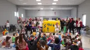 Un avant-goût de carnaval réunit enfants et résidents d'Ehpad à Saint-Thibéry