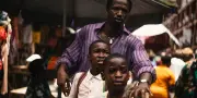 Un jour avec mon père : chronique intime et politique du Nigeria à travers l'enfance