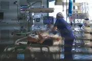 Un septuagénaire décède après avoir provoqué un incendie dans un pôle santé