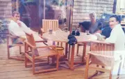 Une photo compromettante d'Epstein avec Andrew et Mandelson refait surface