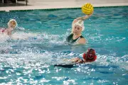 Water-polo : victoire éclatante des filles de l'USB à Taverny, défaite des hommes face à Nice