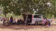 Wolobougou : un film documentaire sur une sage-femme engagée au Burkina Faso