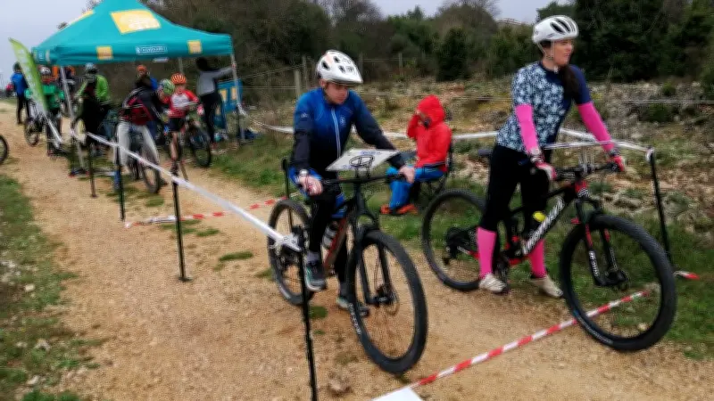 150 collégiens et lycéens s'affrontent dans un raid multisport en pleine nature à Méjannes-le-Clap