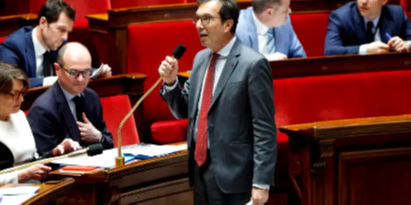 1er mai : l'Assemblée nationale débat de l'autorisation de travailler, mobilisation intense