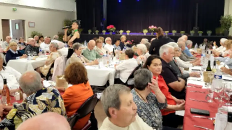 260 aînés réunis pour un repas convivial offert par le CCAS