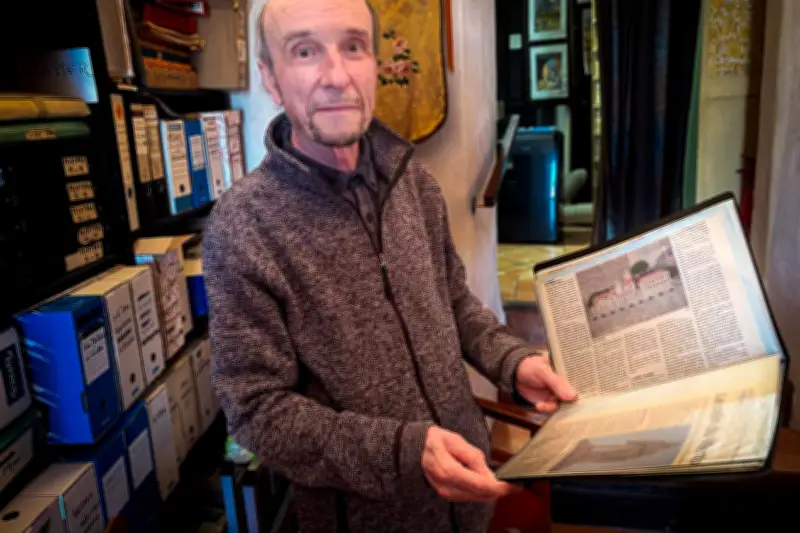 700 chroniques pour sauver le mentonnais : 18 ans de combat linguistique de Jean-Louis Caserio