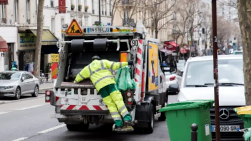 Accident grave à Rivesaltes : un éboueur grièvement blessé après une collision