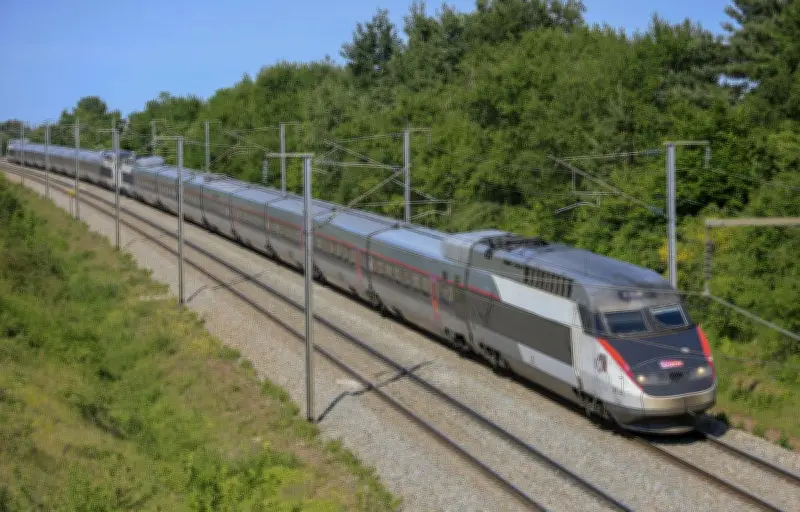 Accident mortel d'un TGV avec un poids lourd militaire dans le Pas-de-Calais