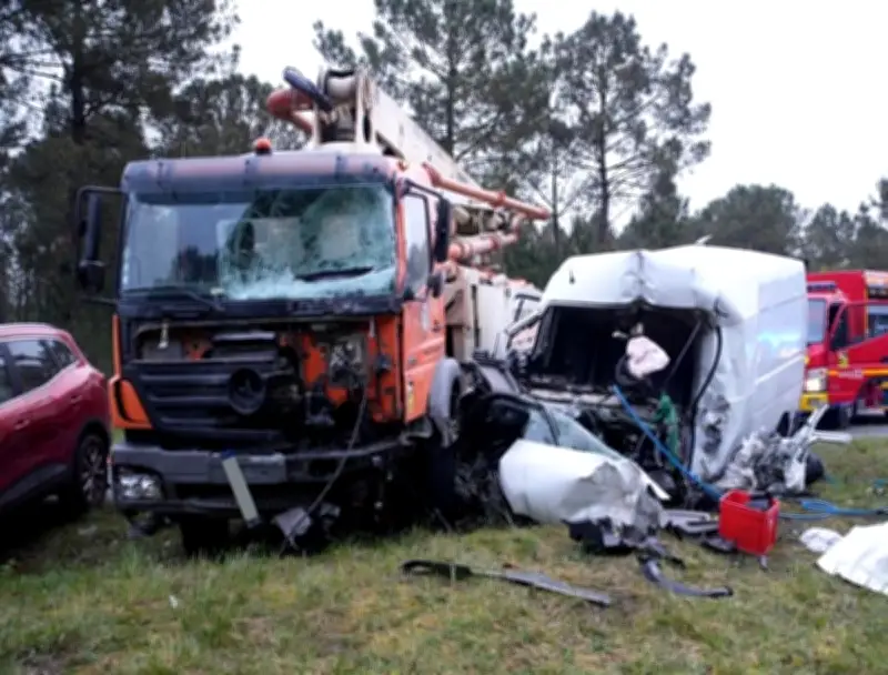 Accident mortel en Gironde : un homme décède dans une collision entre trois véhicules