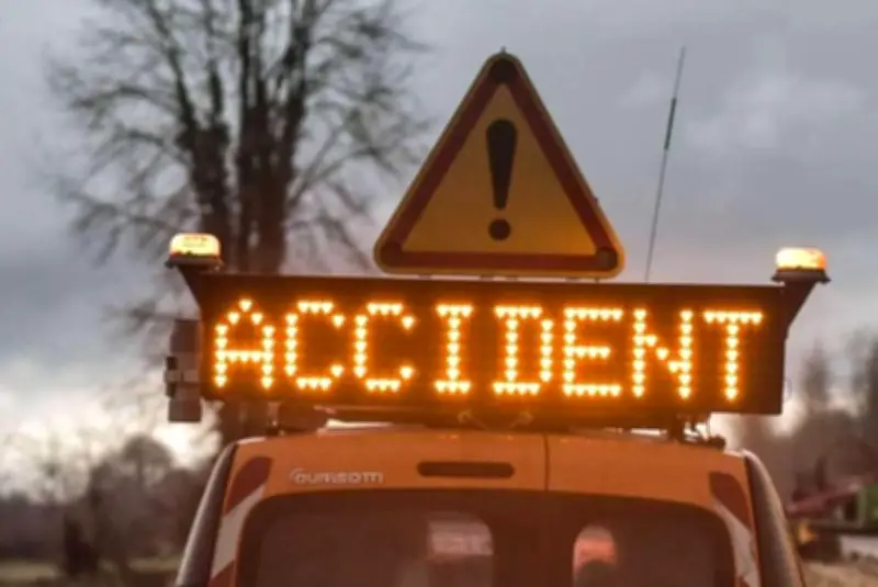 Accident violent sur la RD 709 à Bergerac : deux véhicules détruits, quatre blessés légers
