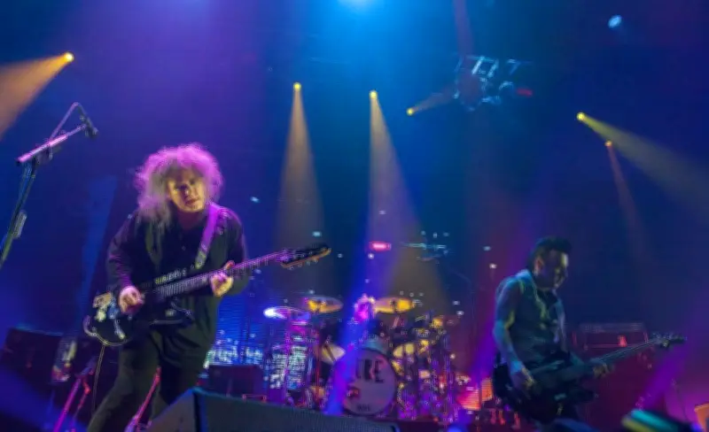 Actualités du mardi : The Cure à Bordeaux, ultimatum Trump, Artémis II, carburants, lutte anti-fraude