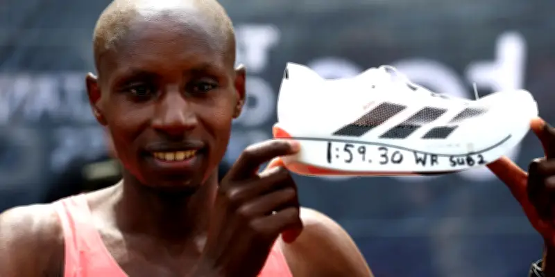 Adidas : une basket ultralégère pour relancer le géant en crise ?