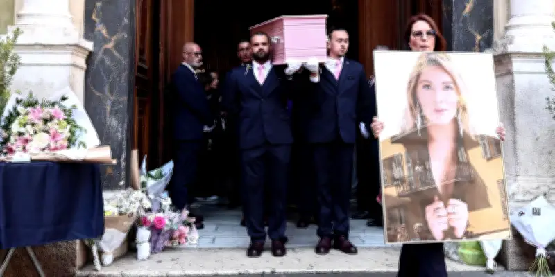 Adieux à Loana Petrucciani, icône de la téléréalité française disparue à 47 ans