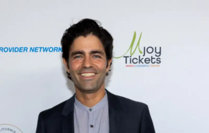 Adrian Grenier exclu de la suite du Diable s'habille en Prada : son message humoristique